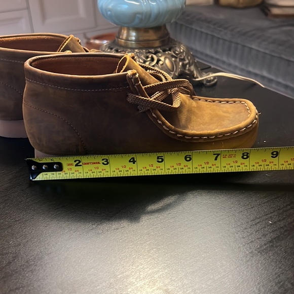 Clark’s brown boys Wallabees size 1.5W shoes - suede - Picture 5 of 6